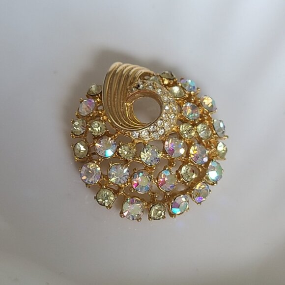 Vintage Gold Tone Boho Aurora Borealis Crystal Rhinestone Swirl Brooch Pin - Picture 5 of 7